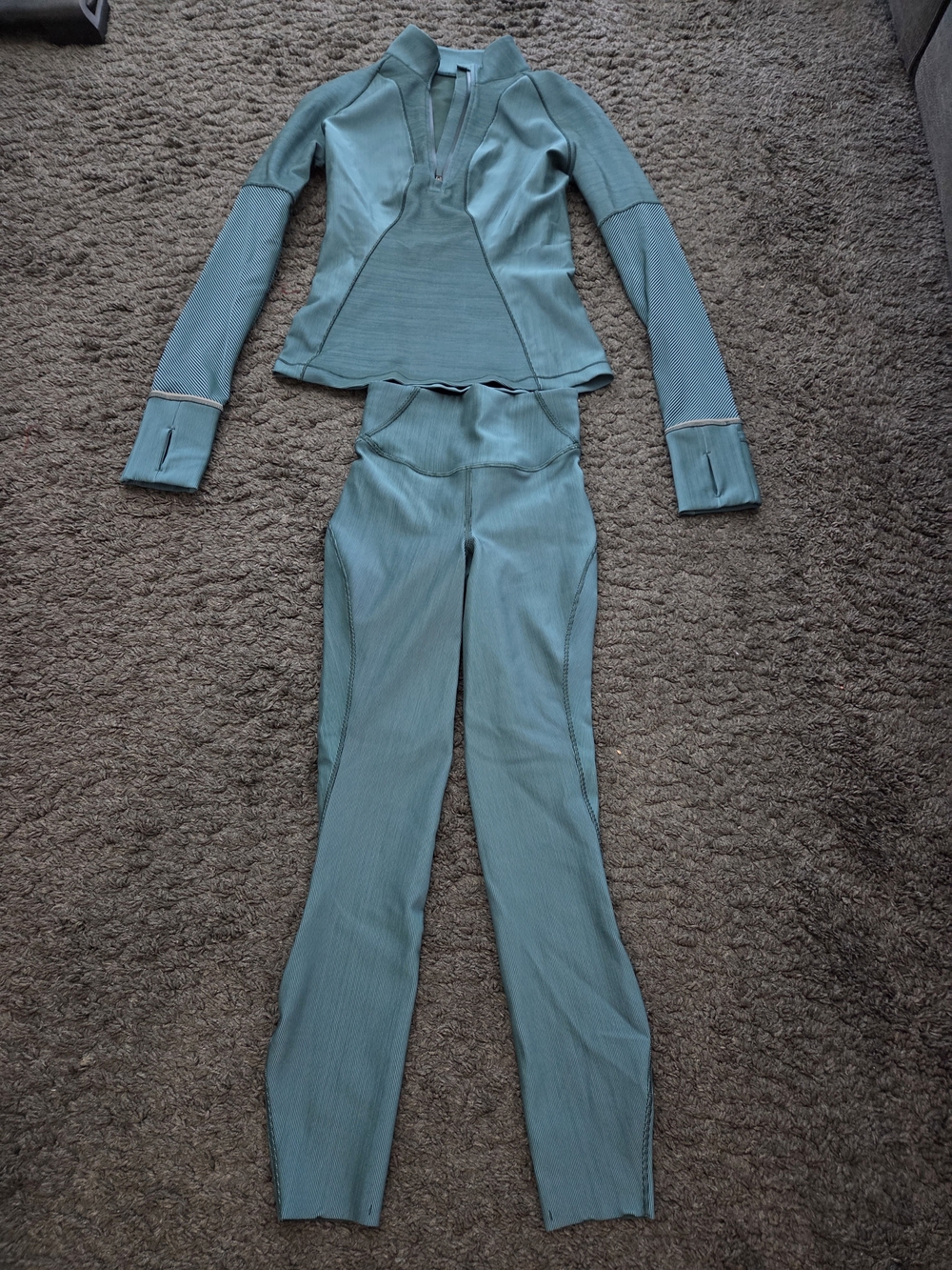Lululemon Base Pace High-Rise Tight 25" & It's Rhythmic Half-Zip